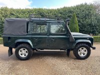 LAND ROVER DEFENDER 110