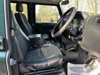 LAND ROVER DEFENDER 110