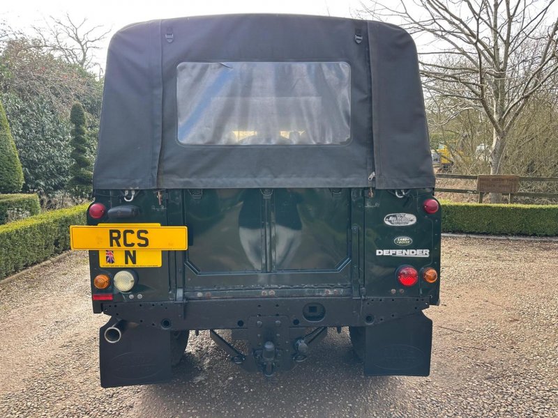 LAND ROVER DEFENDER 110