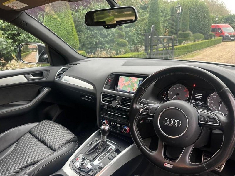 AUDI SQ5