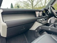 LAND ROVER DEFENDER 110