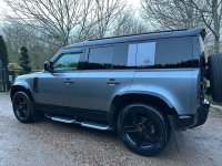 LAND ROVER DEFENDER 110