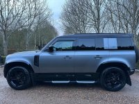 LAND ROVER DEFENDER 110